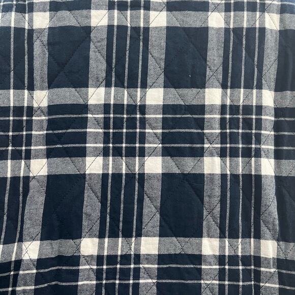 Croft and Barrow Blue and White Quilt Vest Size PM - Picture 5 of 7